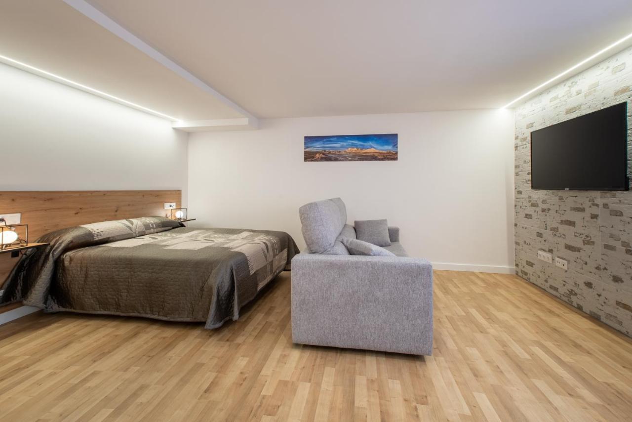 Apartamentos La Jasa Arguedas Exterior photo