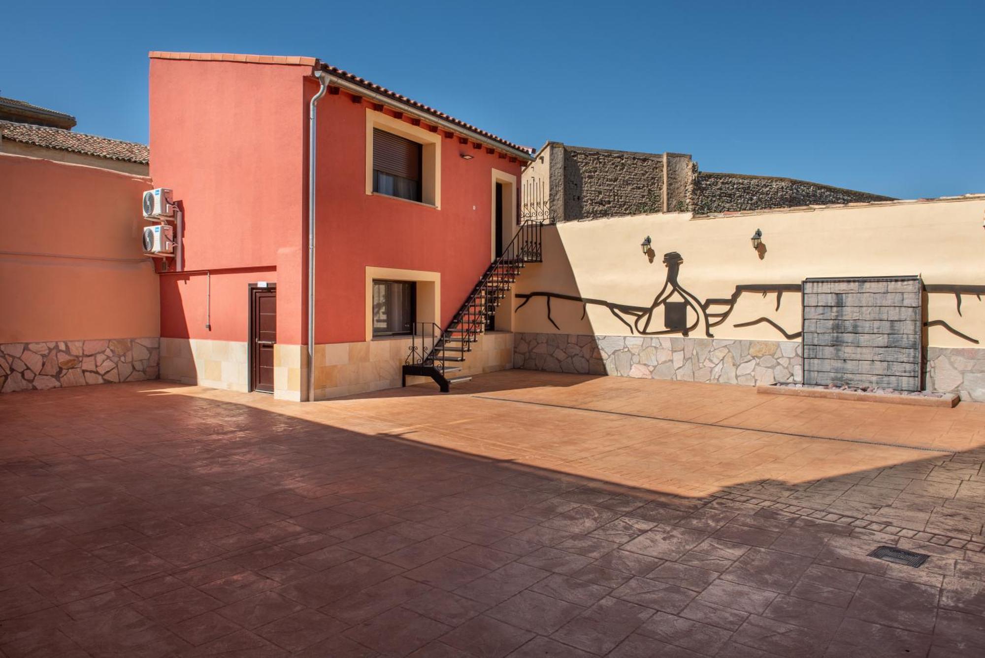Apartamentos La Jasa Arguedas Exterior photo