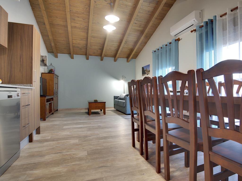 Apartamentos La Jasa Arguedas Exterior photo